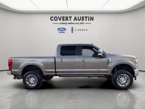 Used 2019 Ford F250 King Ranch w/ King Ranch Ultimate Package AWD/4WD image 6