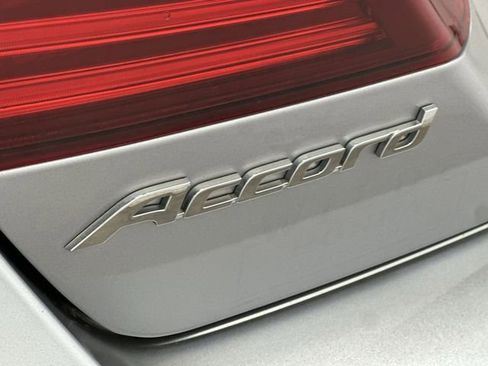 Used 2017 Honda Accord Touring image 29