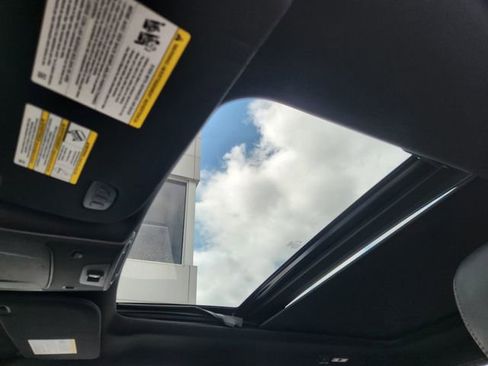 Used 2018 Ford F150 Platinum w/ Equipment Group 701A Luxury image 25