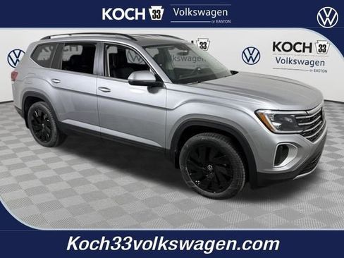 New 2026 Volkswagen Atlas SE AWD/4WD image 1
