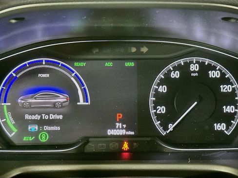Used 2018 Honda Accord Touring image 19
