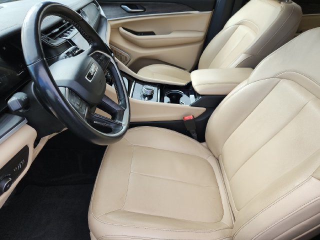 Used 2021 Jeep Grand Cherokee L Limited AWD/4WD image 13
