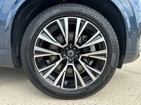 Certified 2024 Volvo XC90 T8 Plus AWD/4WD image 11