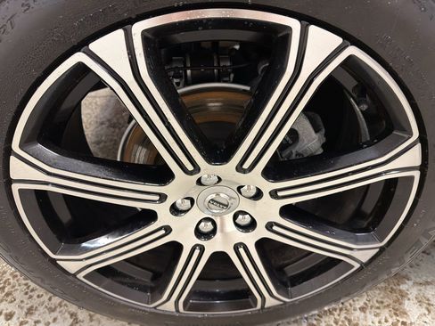 Used 2018 Volvo XC60 T5 Inscription w/ Convenience Package image 36