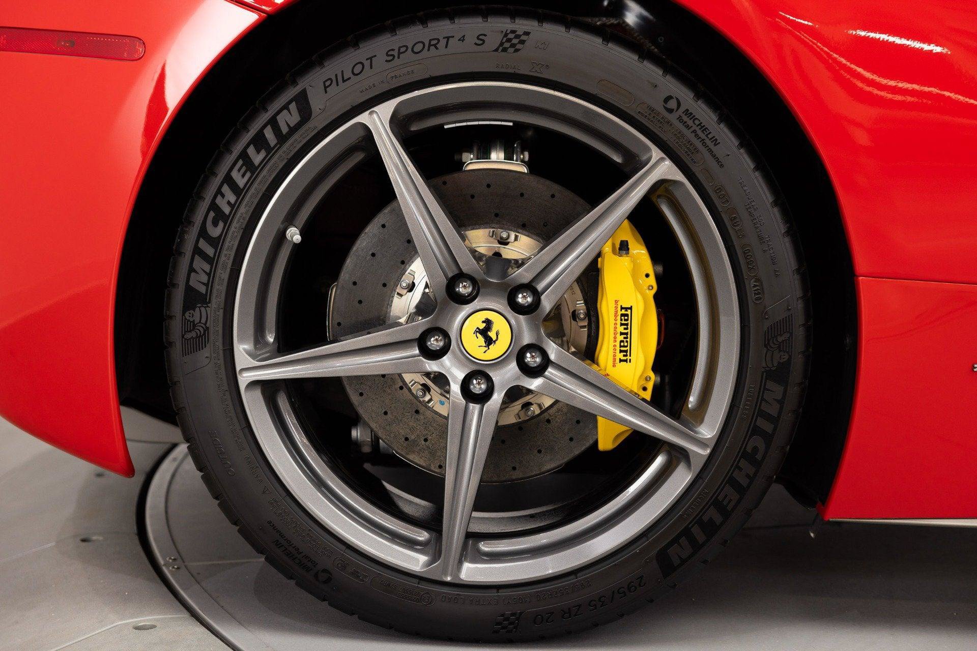 Certified 2013 Ferrari 458 Spider RWD image 25