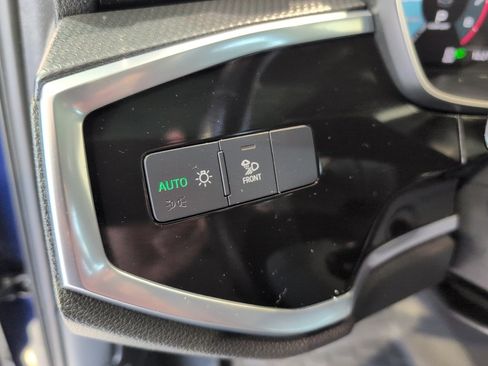 Used 2024 Audi Q3 2.0T Premium Plus w/ Premium Plus Package image 13