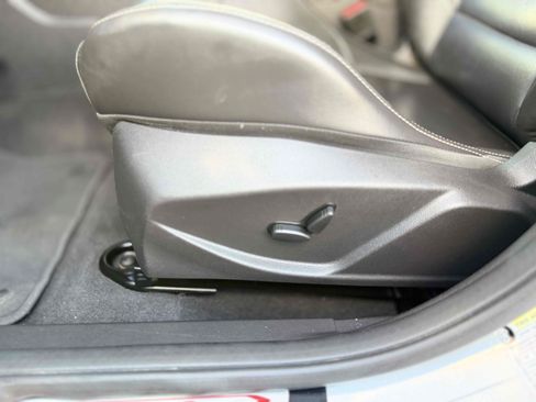 Used 2014 Ford Focus ST w/ Equipment Group 202A FWD image 28