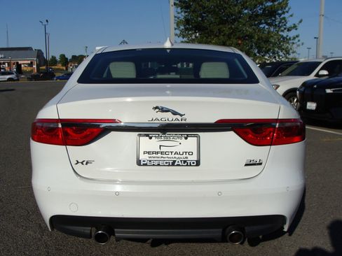 Used 2017 Jaguar XF Prestige image 5