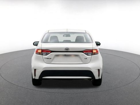 Used 2025 Toyota Corolla LE FWD image 6