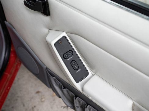 Used 1993 Ford Mustang LX RWD image 53