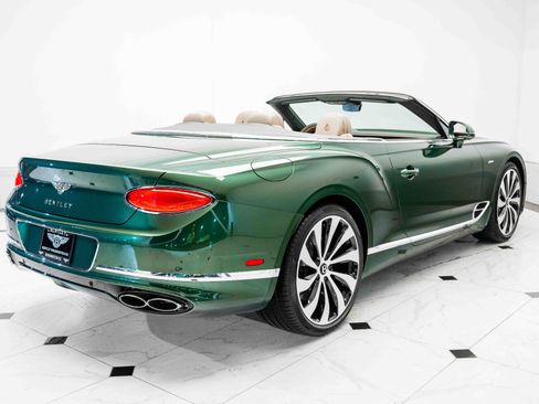 Used 2024 Bentley Continental GT V8 image 8