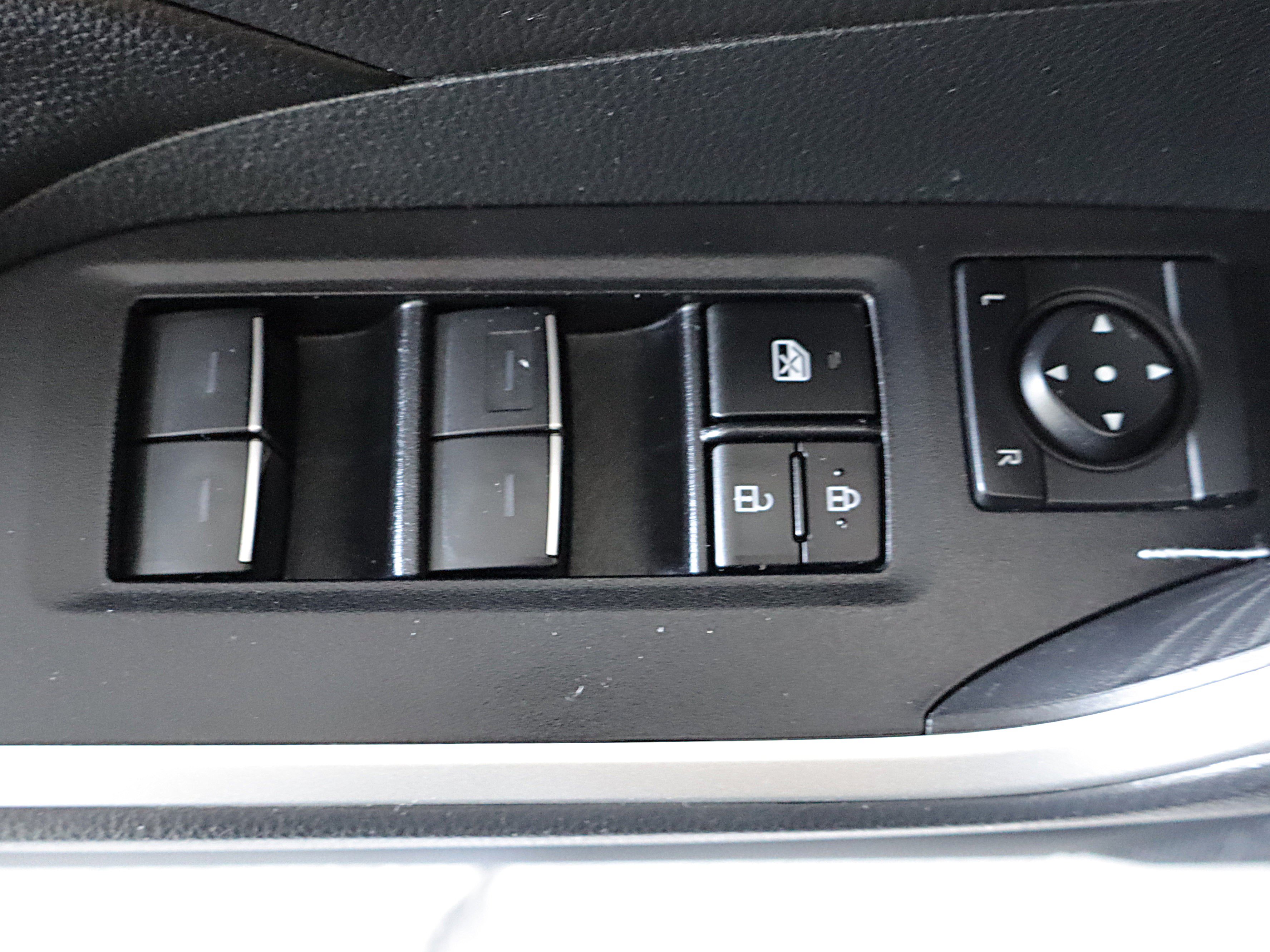 Used 2023 Toyota RAV4 XLE w/ Convenience Package AWD/4WD image 12