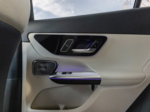 New 2026 Mercedes-Benz GLC 300 4MATIC image 18