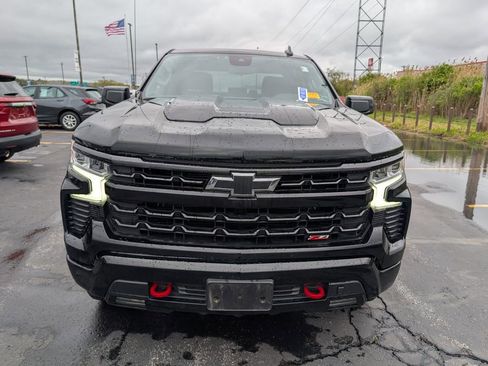 Used 2023 Chevrolet Silverado 1500 LT Trail Boss AWD/4WD image 2