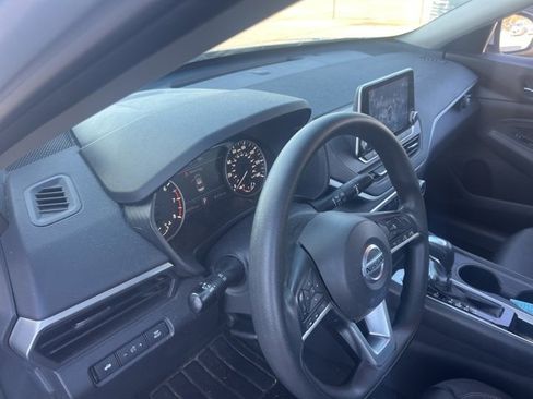 Used 2020 Nissan Altima 2.5 S image 9