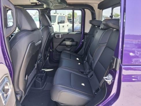 New 2026 Jeep Gladiator Sport AWD/4WD image 21
