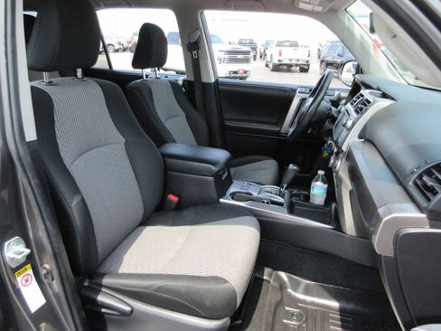 Used 2019 Toyota 4Runner SR5 RWD image 21