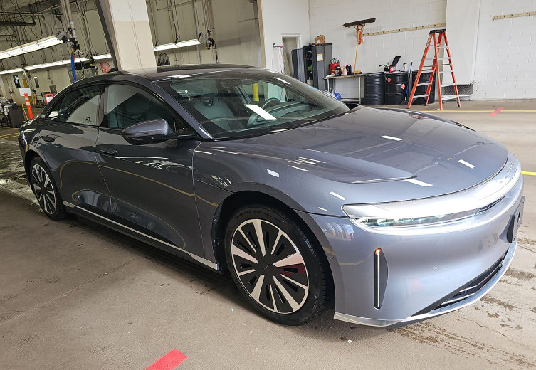 Used 2024 Lucid Air Pure RWD image 1