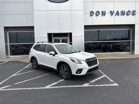 Used 2023 Subaru Forester Limited image 1