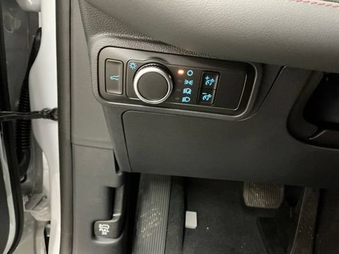 New 2026 Ford Explorer Active AWD/4WD image 22