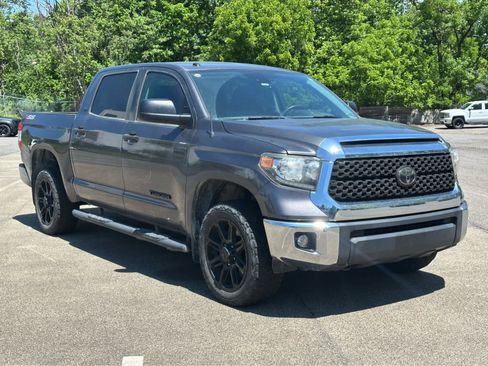 Used 2019 Toyota Tundra SR5 AWD/4WD image 3