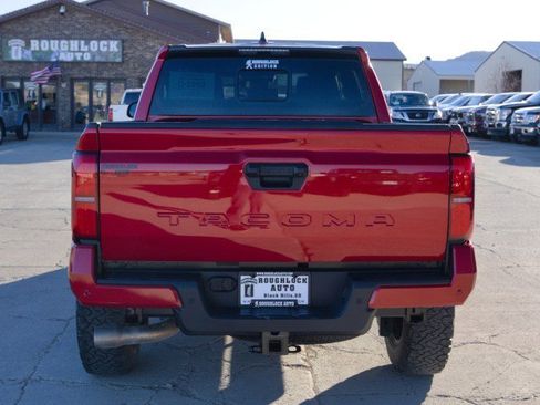 Used 2025 Toyota Tacoma SR5 image 4