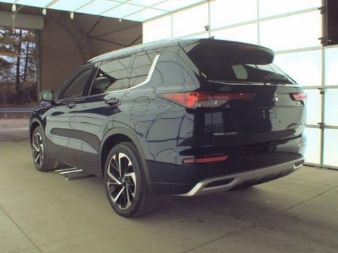 Used 2023 Mitsubishi Outlander SEL image 10