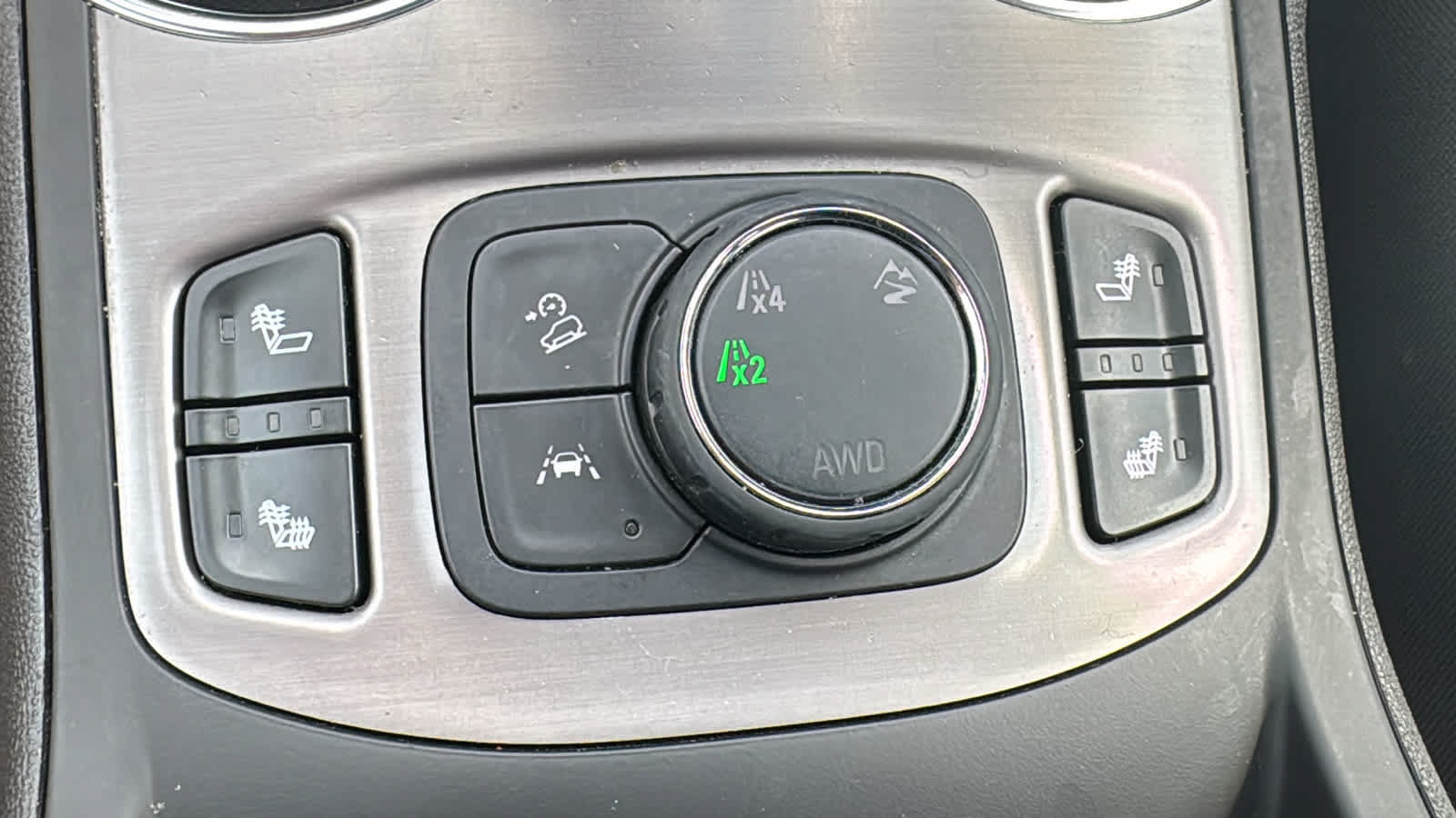Used 2024 GMC Terrain AT4 w/ LPO, Floor Liner Package AWD/4WD image 23