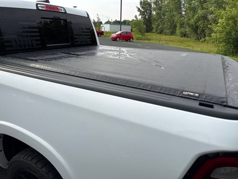 Used 2020 RAM 1500 Laramie AWD/4WD image 8