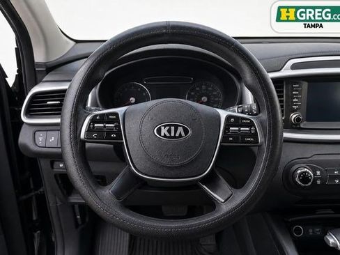 Used 2020 Kia Sorento LX AWD/4WD image 13