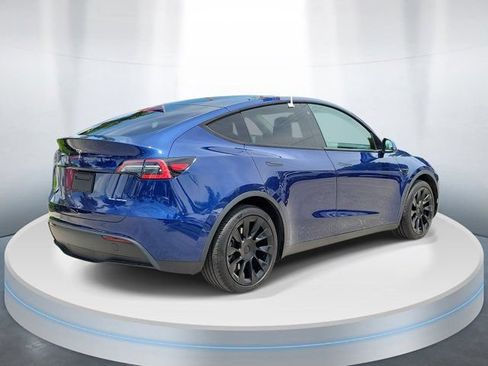 Used 2021 Tesla Model Y Long Range AWD/4WD image 4