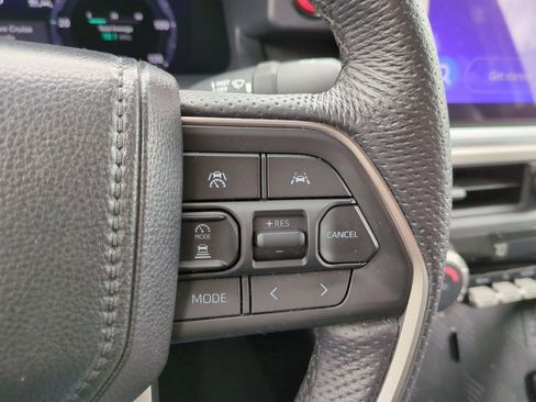 Used 2024 Toyota Tacoma TRD Off-Road image 24