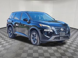 Used 2024 Nissan Rogue SV FWD video 3