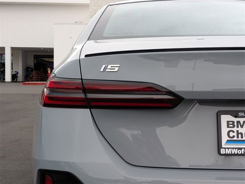 New 2025 BMW i5 M60 image 26