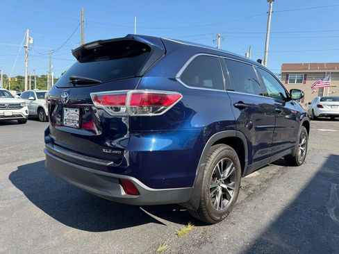 Used 2016 Toyota Highlander XLE w/ Protection Package #3 AWD/4WD image 5