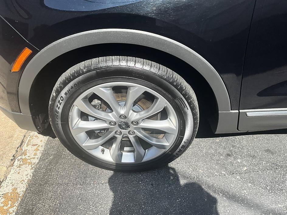 Used 2019 Lincoln MKC Select w/ MKC Climate Package FWD image 11