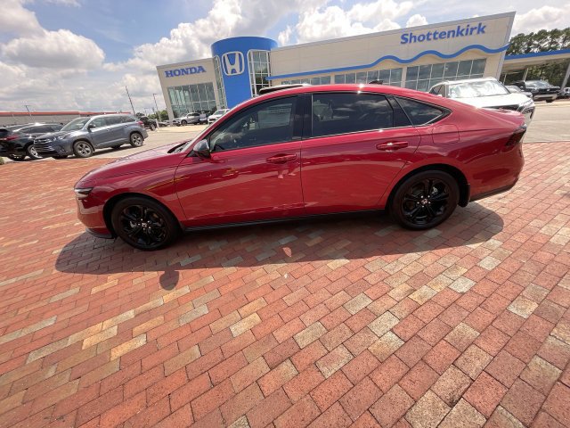 Certified 2025 Honda Accord SE image 28