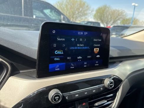 Used 2020 Ford Escape SE image 20