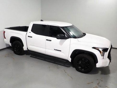 Used 2026 Toyota Tundra SR5 RWD image 11