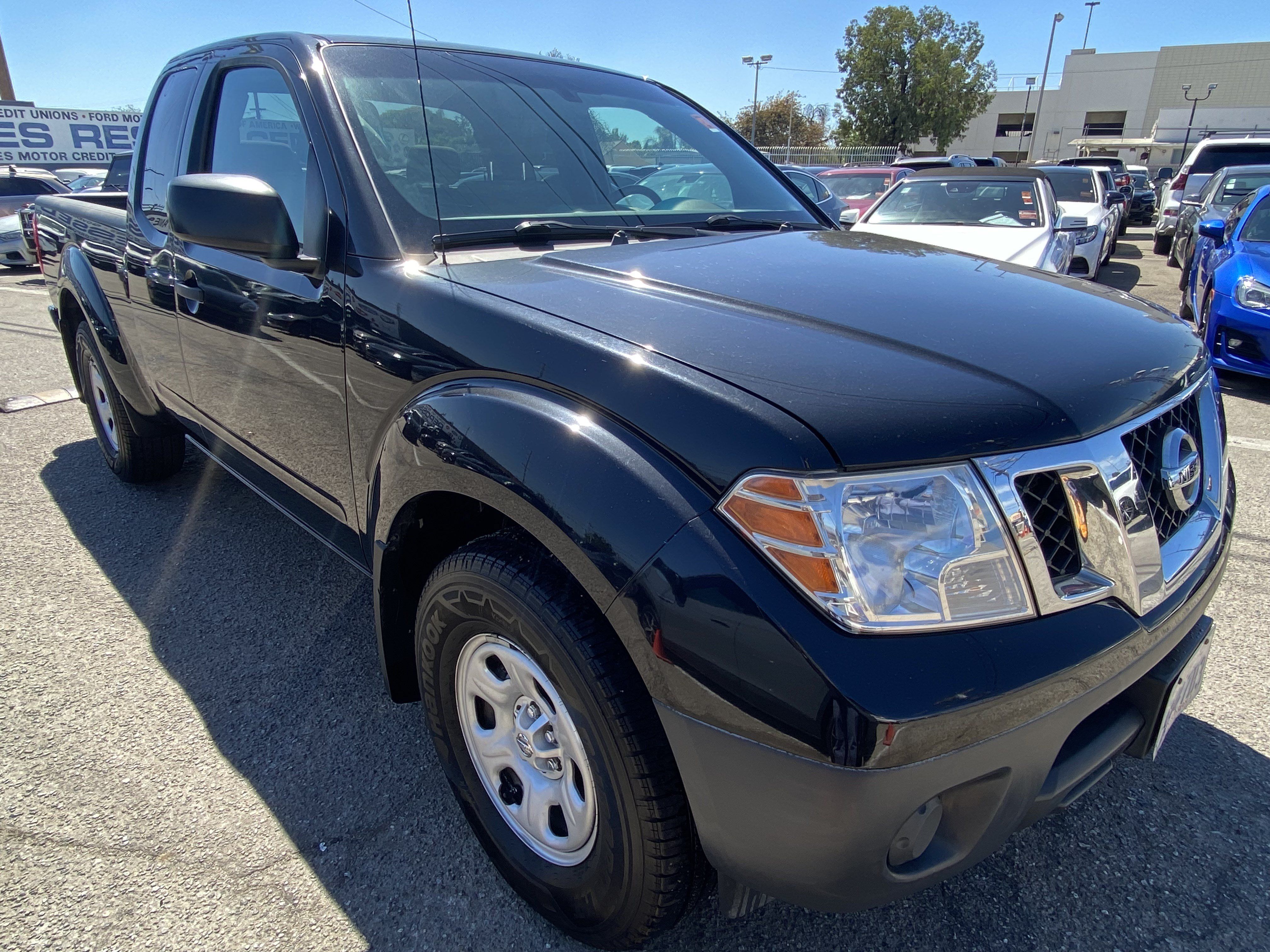Used 2020 Nissan Frontier S RWD image 6