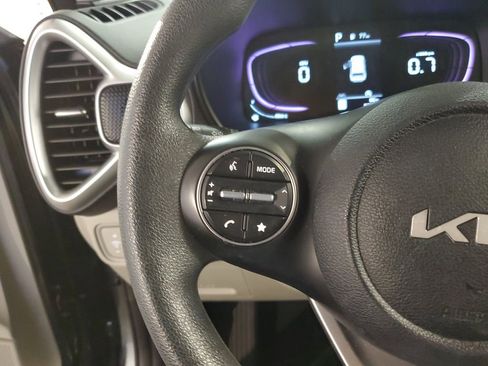 Used 2025 Kia Soul LX FWD image 22