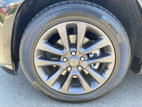 Used 2018 Jeep Grand Cherokee High Altitude AWD/4WD image 10