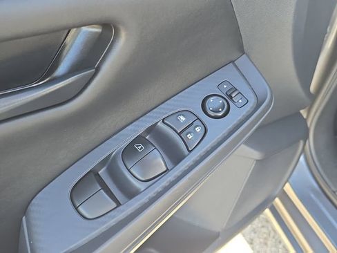 Certified 2025 Nissan Sentra S FWD image 19