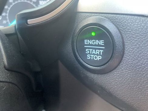 Used 2022 Ford Escape SEL AWD/4WD image 28