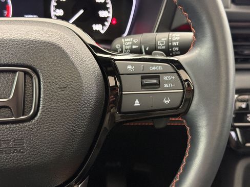 Used 2025 Honda Pilot TrailSport image 18
