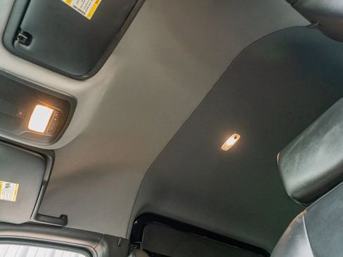 Used 2019 Mercedes-Benz Sprinter 2500 image 21