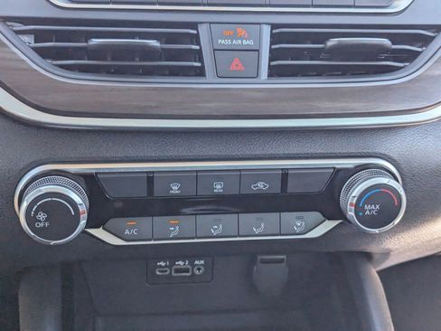 Used 2024 Nissan Altima 2.5 SV image 23