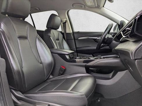 Used 2024 Buick Envision Preferred image 22