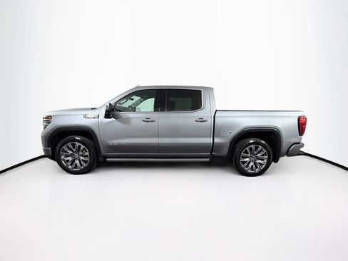 Used 2024 GMC Sierra 1500 Denali AWD/4WD image 4