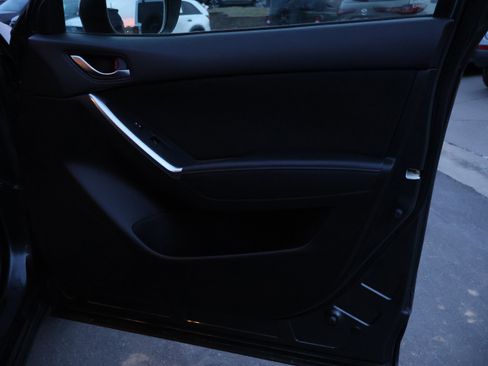 Used 2016 MAZDA CX-5 Touring image 9